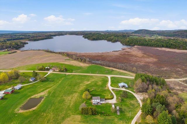 48 Bushey Drive, Shelburne, VT 05482