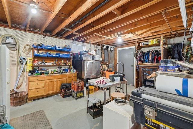 48 Bushey Drive, Shelburne, VT 05482