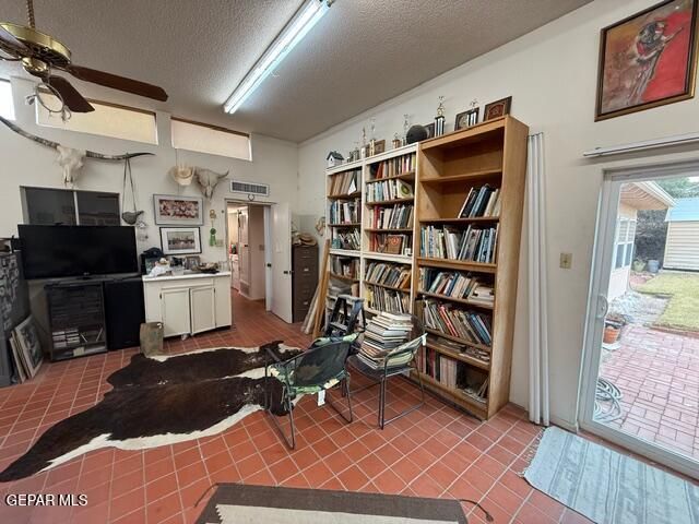 6435 BELTON Road, El Paso, TX 79912