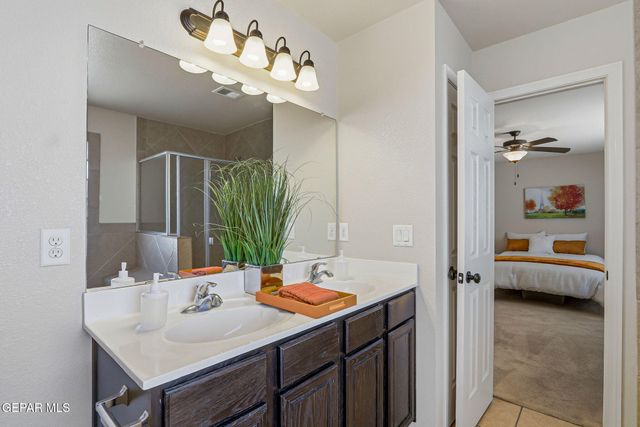 14207 SILVER POINT Avenue, El Paso, TX 79938