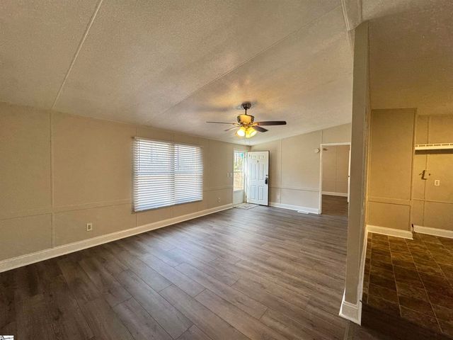 262 Geddy Road, Gray Court, SC 29645