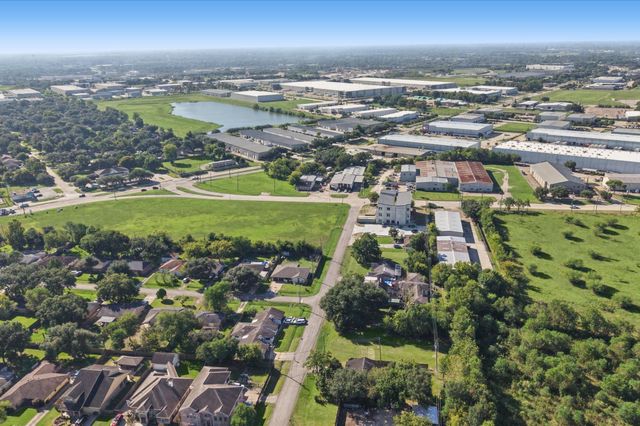 000 Flaxseed, Stafford, TX 77477