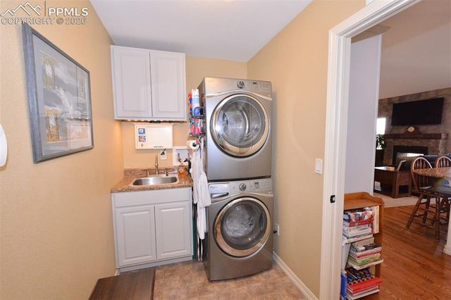 2917 Sovereign View, Colorado Springs, CO 80920