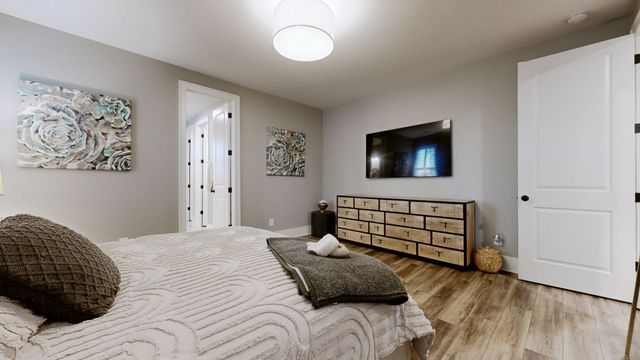 7032 Balcolm Ct, College Grove, TN 37046