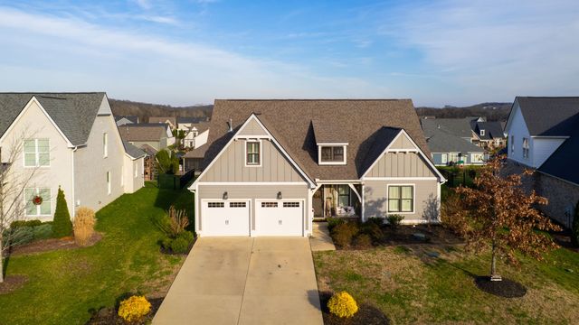 7032 Balcolm Ct, College Grove, TN 37046