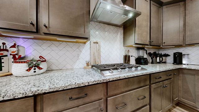 7032 Balcolm Ct, College Grove, TN 37046