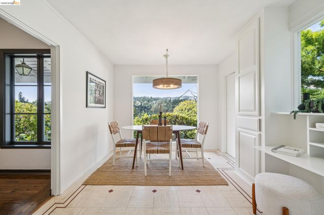 5933 Johnston Dr., Oakland, CA 94611