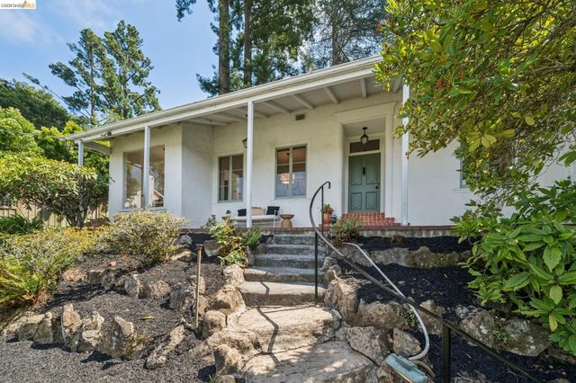 5933 Johnston Dr., Oakland, CA 94611