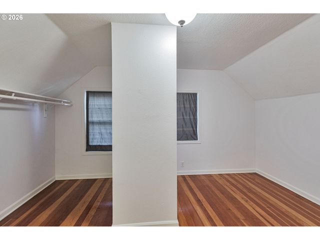 6815 Sw 8TH Ave, Portland, OR 97219