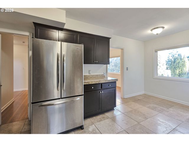 6815 Sw 8TH Ave, Portland, OR 97219