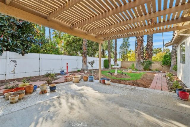 6631 Wintertree Drive, Riverside, CA 92506