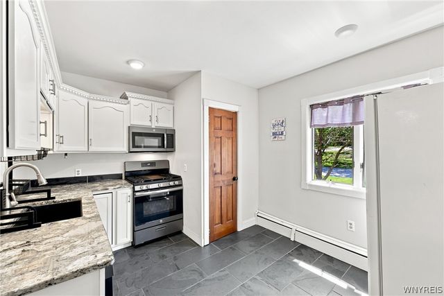 2545 Amsdell Road, Hamburg, NY 14075