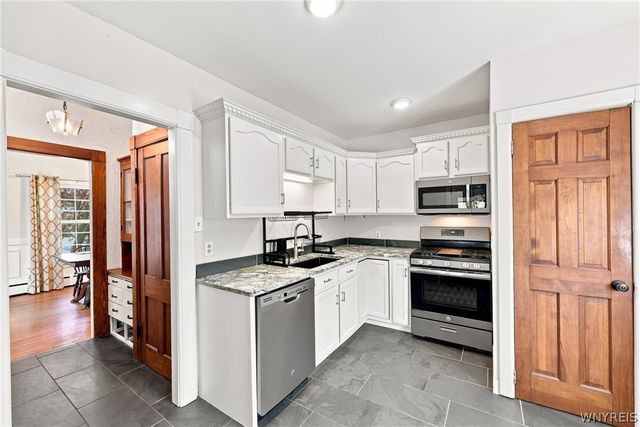2545 Amsdell Road, Hamburg, NY 14075