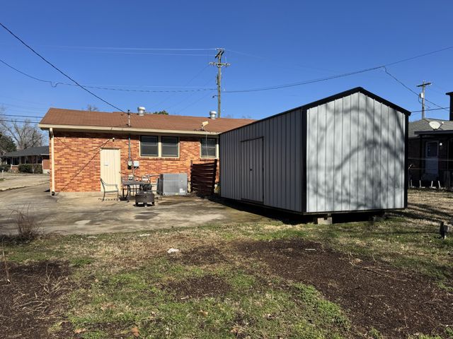 6313 Henry Ford Dr, Nashville, TN 37209