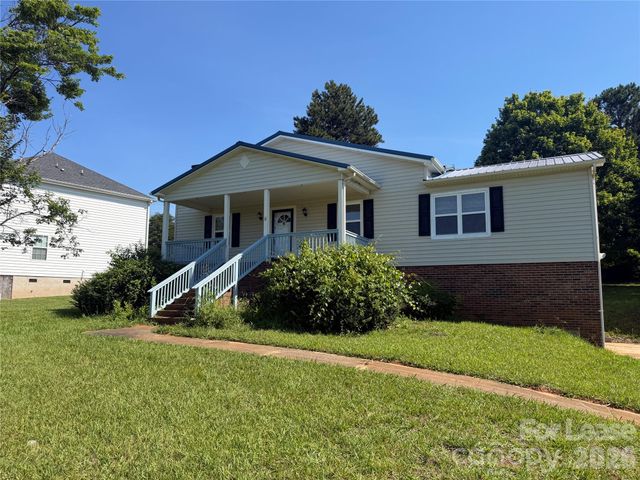7201 Gilead Road, Huntersville, NC 28078