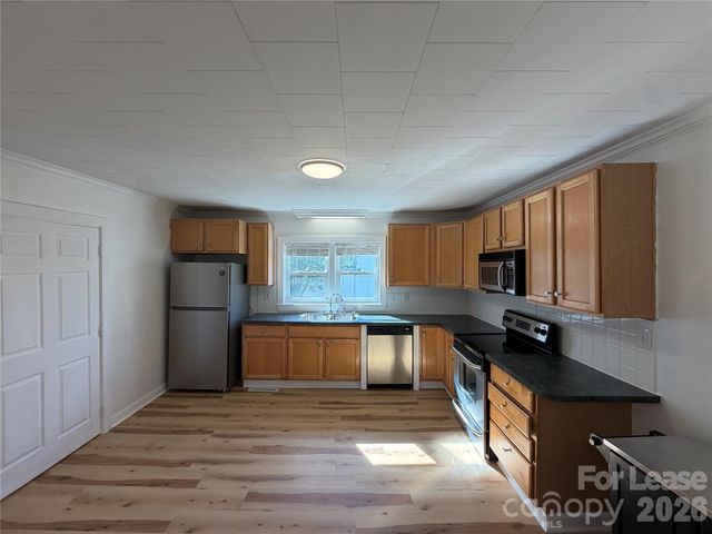 7201 Gilead Road, Huntersville, NC 28078