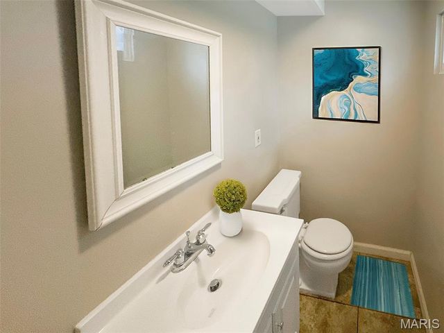 5243 Ville Maria Lane, Hazelwood, MO 63042