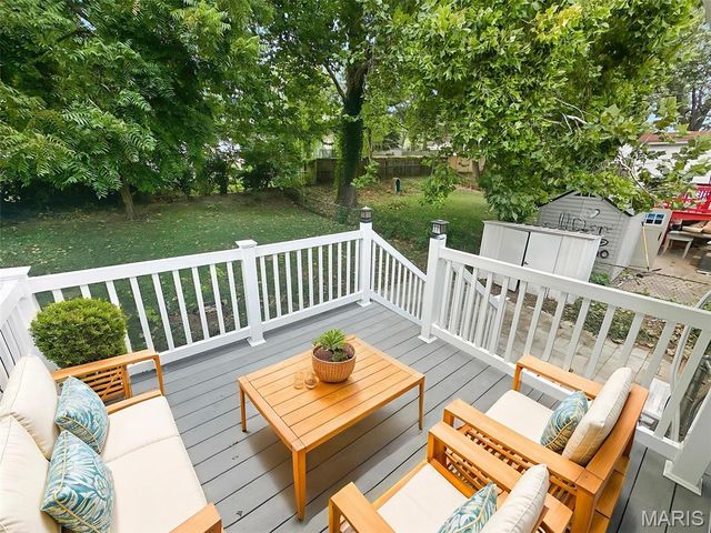 5243 Ville Maria Lane, Hazelwood, MO 63042