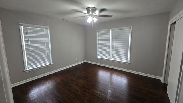 6612 Locke Avenue, Fort Worth, TX 76116