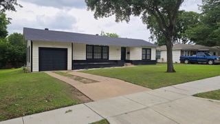 6612 Locke Avenue, Fort Worth, TX 76116