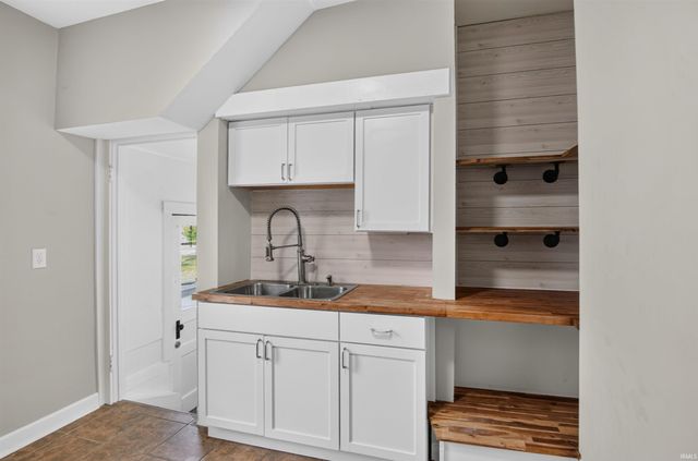 935 S 26th Street, South Bend, IN 46615