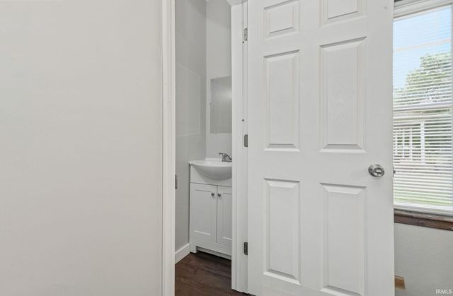 935 S 26th Street, South Bend, IN 46615