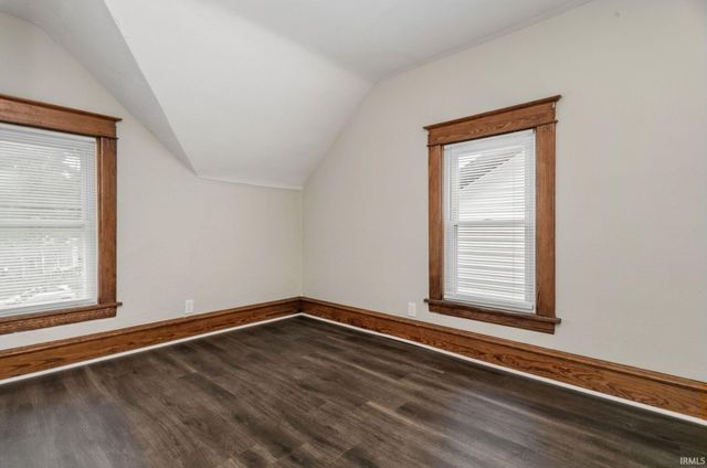 935 S 26th Street, South Bend, IN 46615
