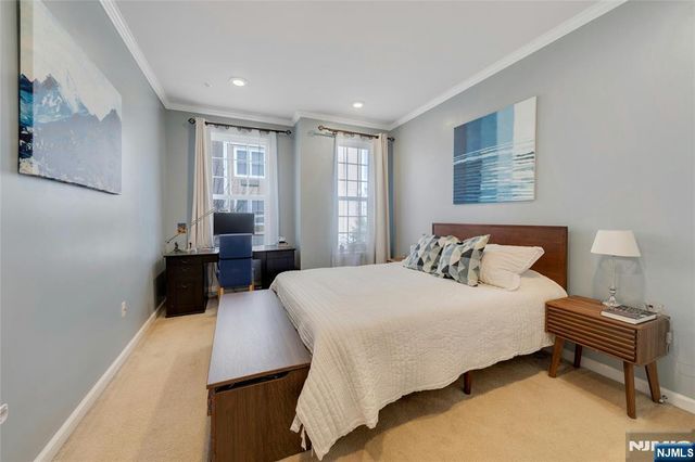 10 Iris Lane 605, Garfield, NJ 07026