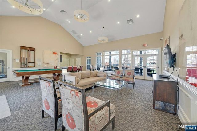 10 Iris Lane 605, Garfield, NJ 07026