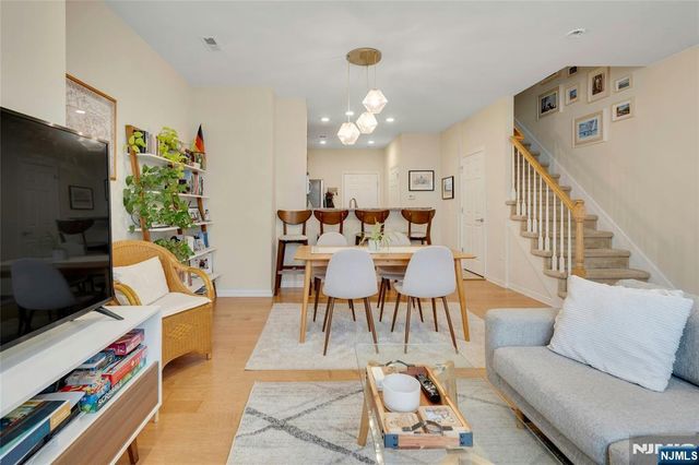 10 Iris Lane 605, Garfield, NJ 07026