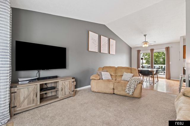 13417 Chandler Street, Omaha, NE 68136