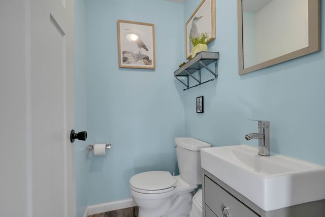 1708 N Center Street, Crest Hill, IL 60403