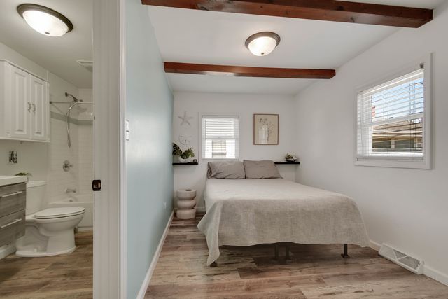 1708 N Center Street, Crest Hill, IL 60403