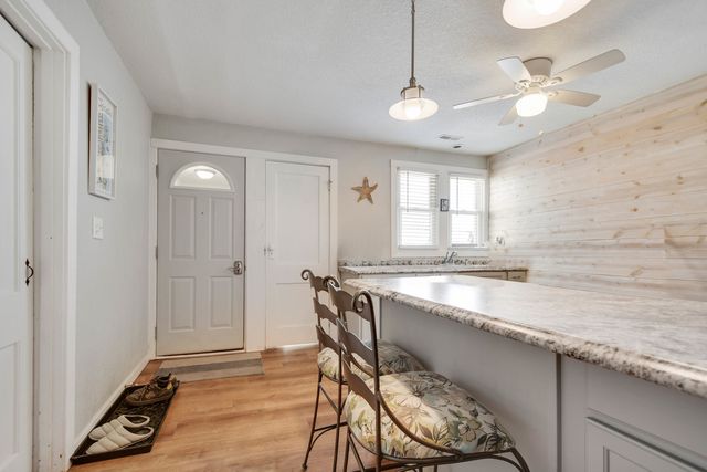 1708 N Center Street, Crest Hill, IL 60403