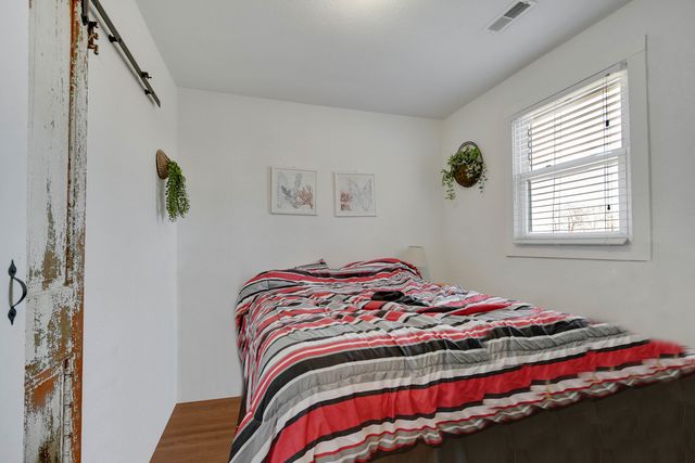 1708 N Center Street, Crest Hill, IL 60403