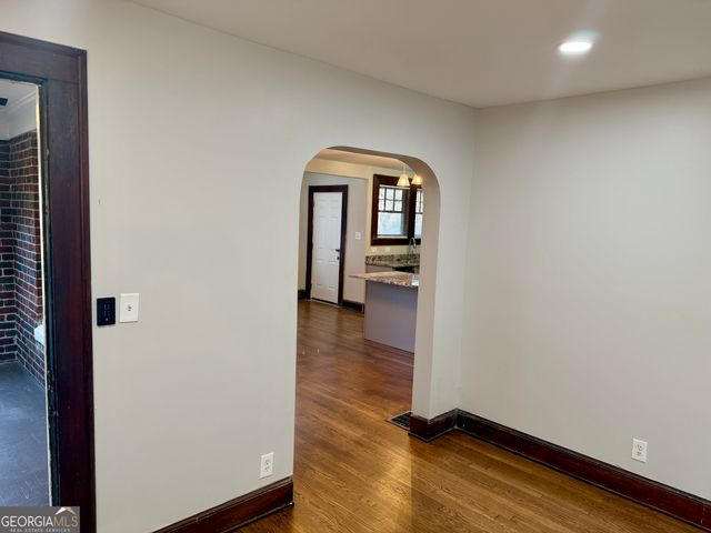 984 Woodbourne Drive SW, Atlanta, GA 30310