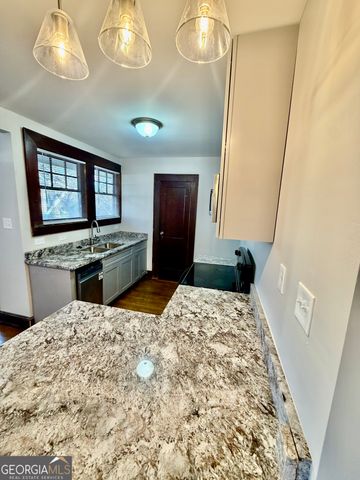 984 Woodbourne Drive SW, Atlanta, GA 30310