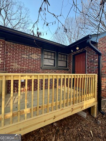 984 Woodbourne Drive SW, Atlanta, GA 30310