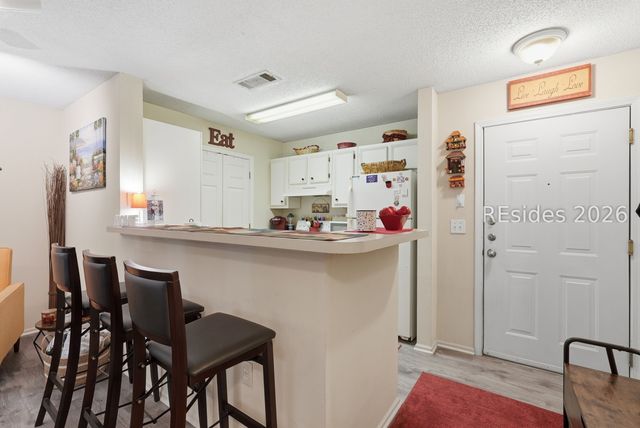 50 Pebble Beach Cv Apt H118, Bluffton, SC 29910