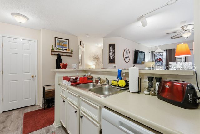 50 Pebble Beach Cv Apt H118, Bluffton, SC 29910