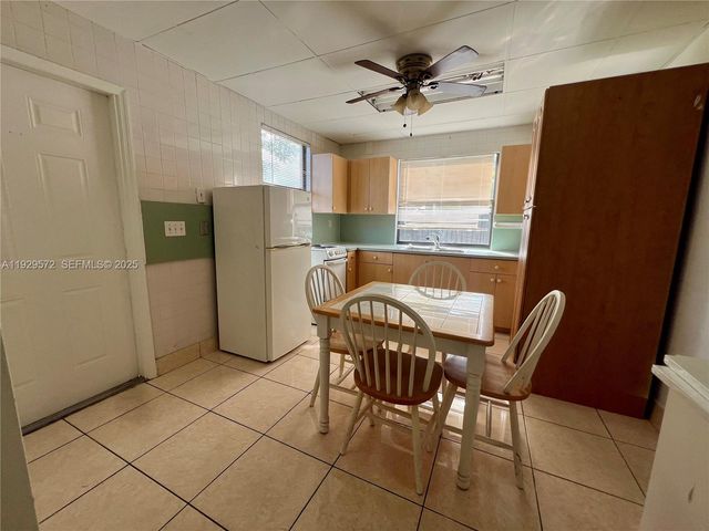 11950 SW 199th St, Miami, FL 33177