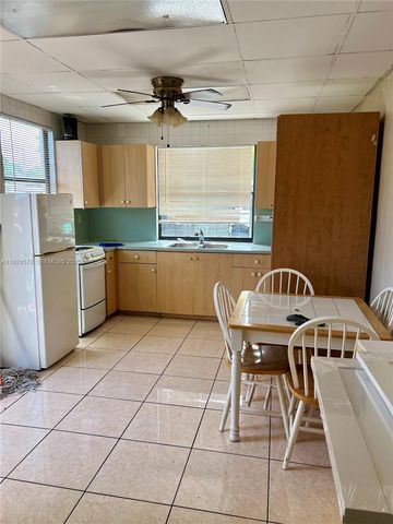 11950 SW 199th St, Miami, FL 33177