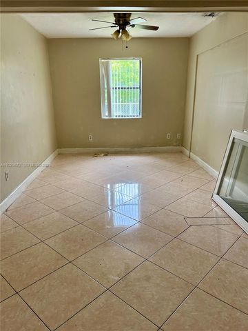 11950 SW 199th St, Miami, FL 33177