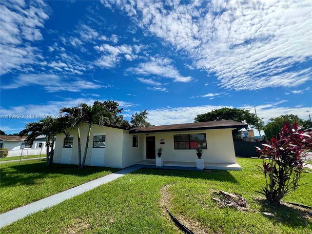 11950 SW 199th St, Miami, FL 33177