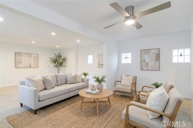 3643 1st Avenue, La Crescenta, CA 91214