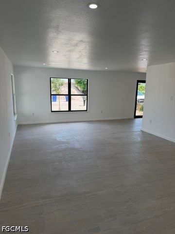 215 Albatross ST, Fort Myers Beach, FL 33931
