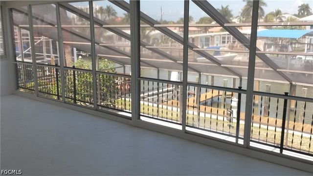 215 Albatross ST, Fort Myers Beach, FL 33931