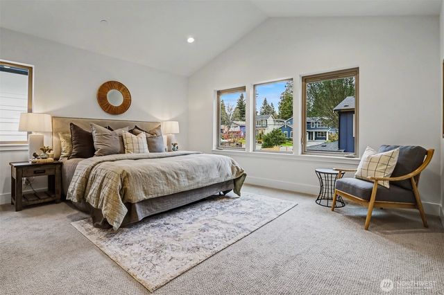 11251 108th Avenue NE, Kirkland, WA 98033