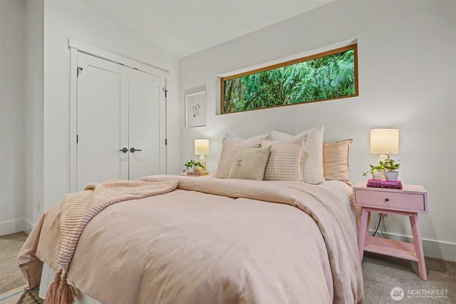 11251 108th Avenue NE, Kirkland, WA 98033