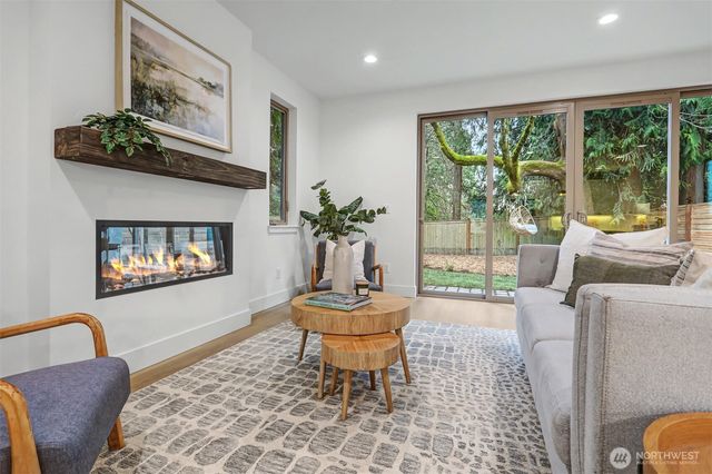 11251 108th Avenue NE, Kirkland, WA 98033